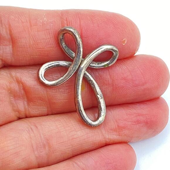 925 Sterling Silver INFINITY CROSS Pendant And Earrings Jewelry Set - Picture 3 of 6